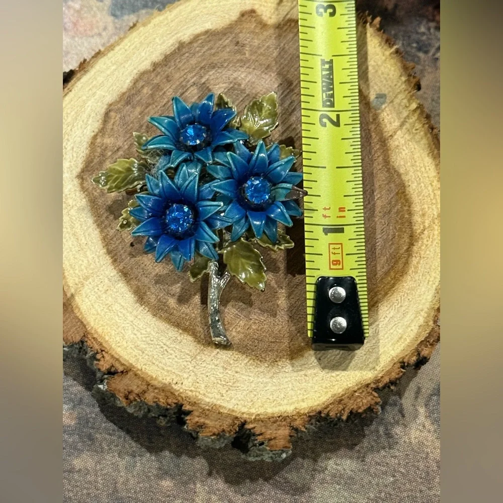 Coro 1940's Vtg BLUE Enamel Double Flower Bouquet Brooch Pin Rhinestone - Picture 5 of 5